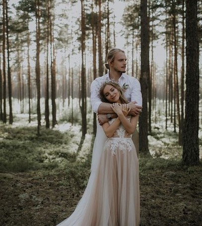 свадьба в лесу