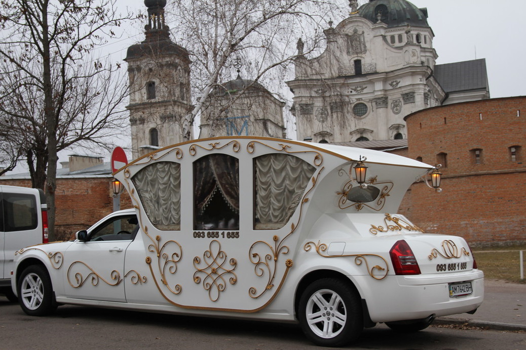 Карета лімузин 