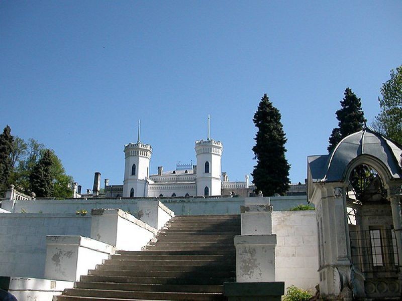 Дворцовый комплекс в Шаровке