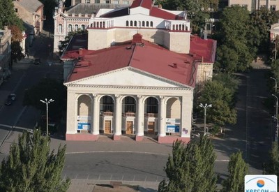 Областной академический музыкально-драматический  театр им. М.Кулиша - місце для фотосесій у Херсоні - портфоліо 5