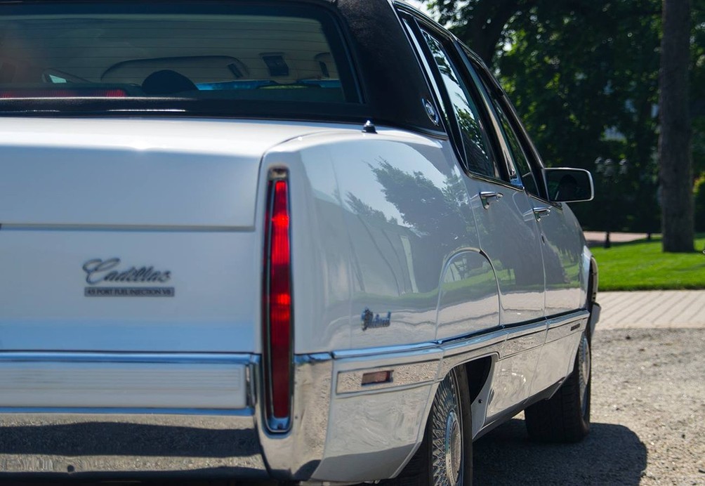 Cadillac fleetwood 