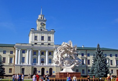 Памятник “Вера. Надежда. Любовь” - місце для фотосесій у Хмельницькому - портфоліо 4