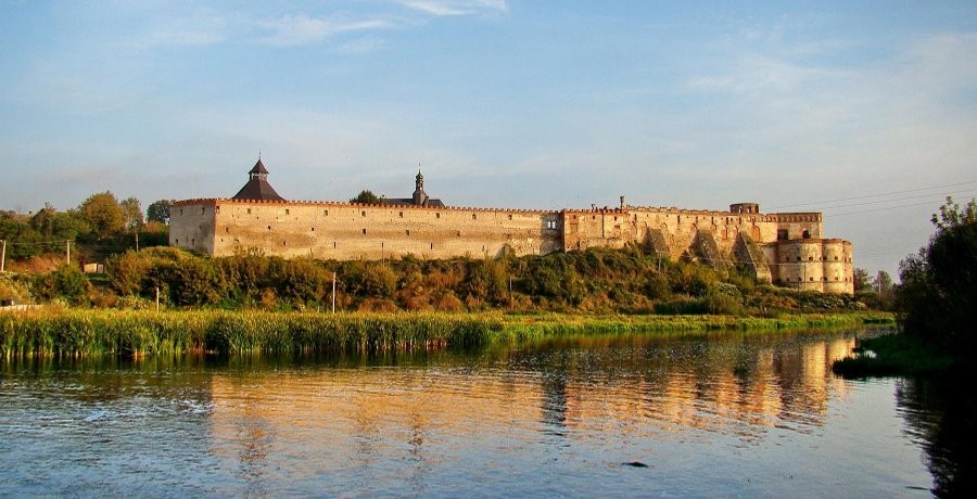  Меджибожский замок