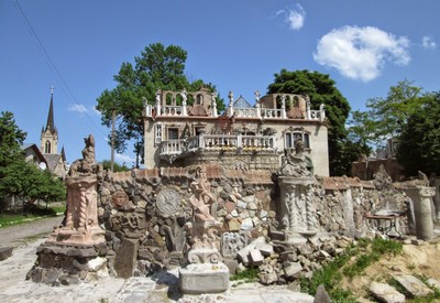 Дом скульптора Голованя - місце для фотосесій у Луцьку - портфоліо 4