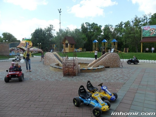 Детский городок и Поляна сказок