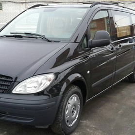 Mercedes Vito - авто на весілля у Києві - портфоліо 1