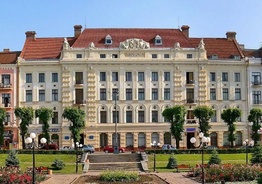  Театральная площадь