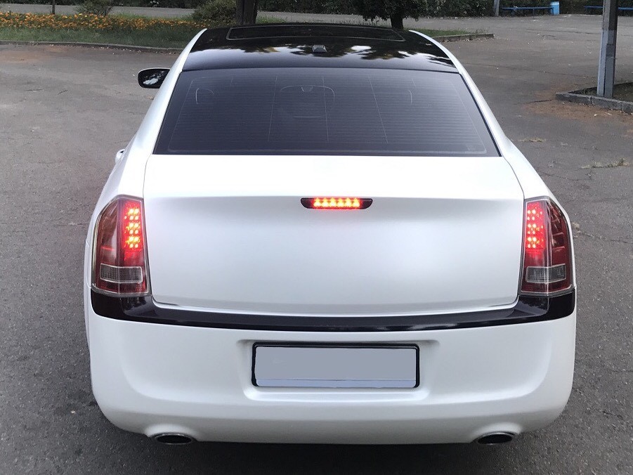 CHRYSLER 300C NEW 