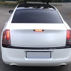 CHRYSLER 300C NEW - авто на весілля у Києві - портфоліо 4