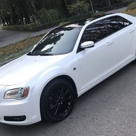 CHRYSLER 300C NEW - авто на весілля у Києві - портфоліо 2