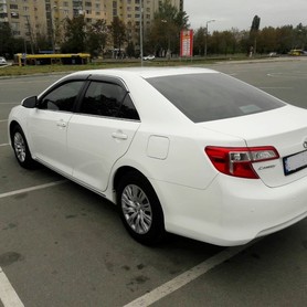 Toyota Camry 50 (белая) - авто на весілля у Києві - портфоліо 3
