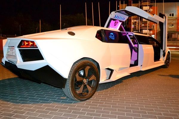 003 Лімузин Lamborghini Reventon 