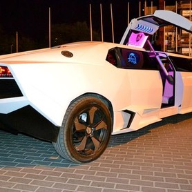 003 Лімузин Lamborghini Reventon - авто на весілля у Києві - портфоліо 4
