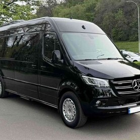 008 Мікроавтобус Mercedes-Benz Sprinter VIP чорний - авто на весілля у Києві - портфоліо 1