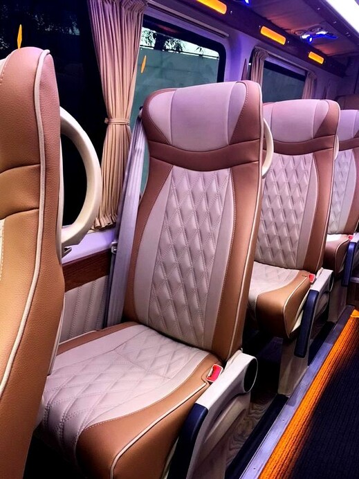 012 Mercedes-Benz Sprinter чорний прокат оренда 