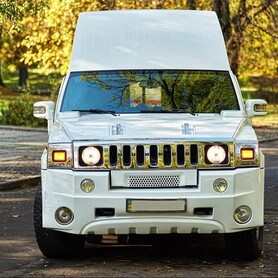 018 Лімузин Ultra Mega Hummer H2 2017 - авто на весілля у Києві - портфоліо 4