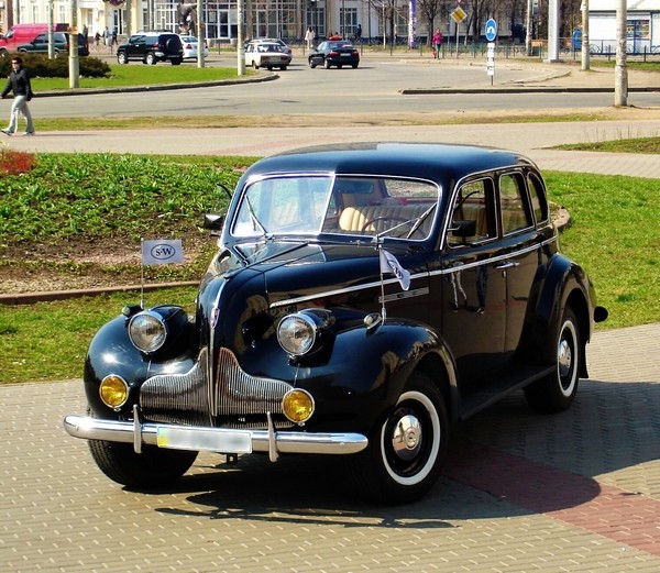 213 Ретро автомобіль Buick 