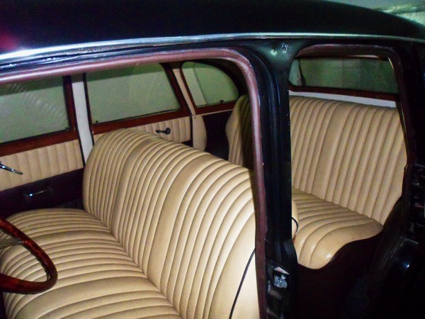 213 Ретро автомобіль Buick 
