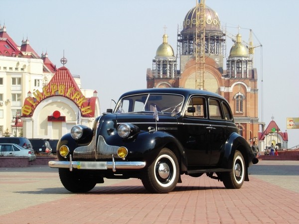 213 Ретро автомобіль Buick 
