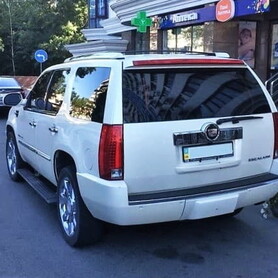 232 Позашляховик Cadillac Escalade білий - авто на весілля у Києві - портфоліо 6