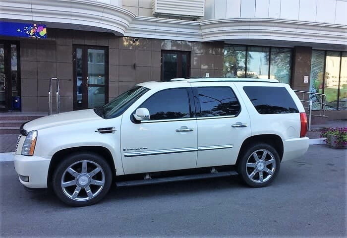 232 Позашляховик Cadillac Escalade білий 
