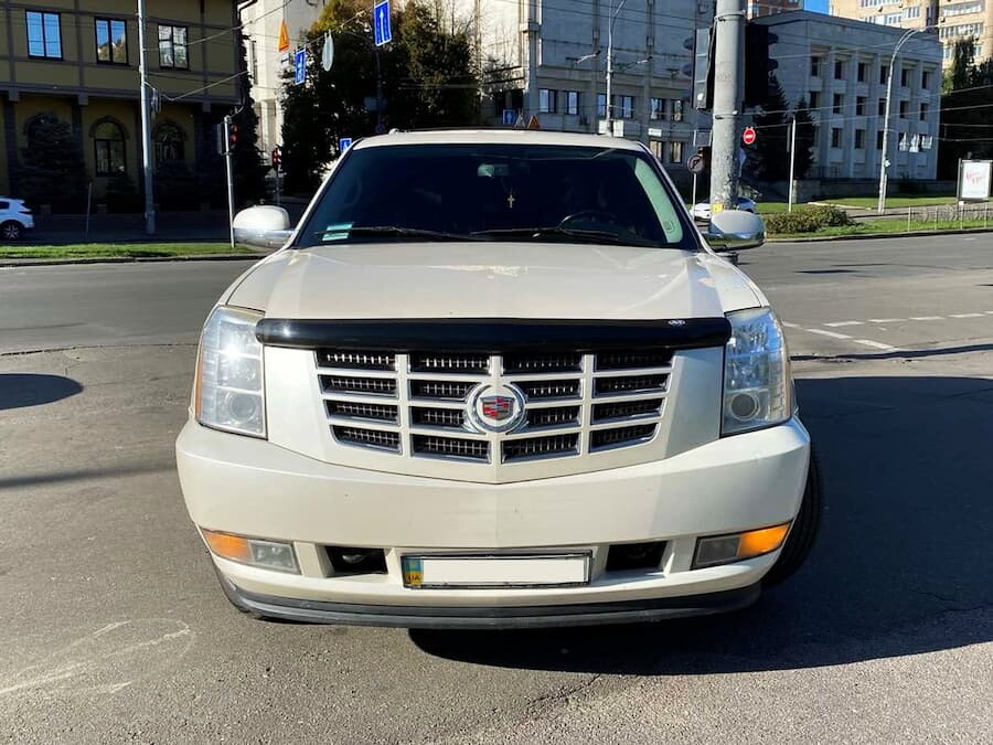 232 Позашляховик Cadillac Escalade білий 