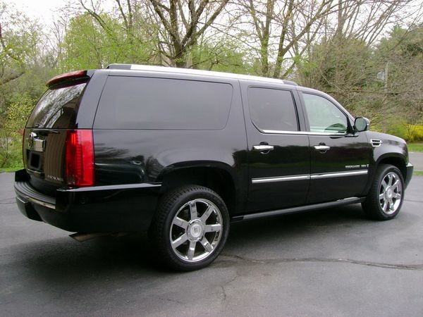 246 Позашляховик Cadillac Escalade чорний 