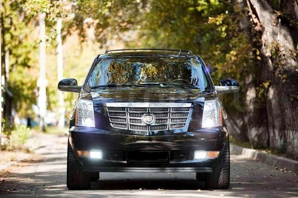 246 Позашляховик Cadillac Escalade чорний 