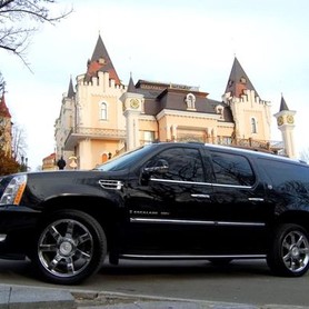 246 Позашляховик Cadillac Escalade чорний - авто на весілля у Києві - портфоліо 2