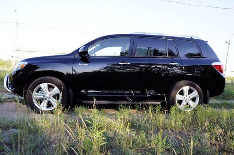 268 Позашляховик Toyota Highlander 