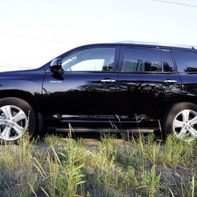 268 Позашляховик Toyota Highlander - авто на весілля у Києві - портфоліо 3