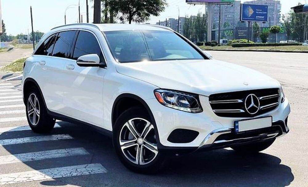 087 Mercedes GLC 300 білий джип на весілля 