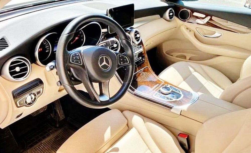087 Mercedes GLC 300 білий джип на весілля 