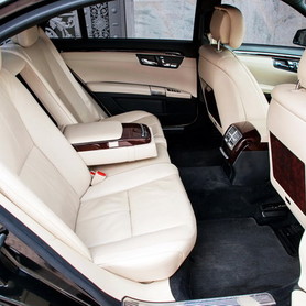 092 Mercedes-Benz W221 S500L black - авто на весілля у Києві - портфоліо 2