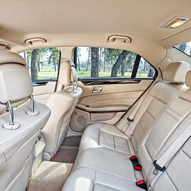 104 Mercedes W212 E-class 250 NEW - авто на весілля у Києві - портфоліо 5