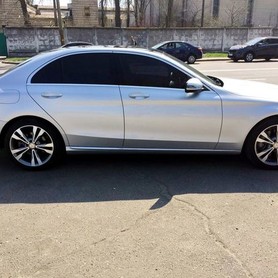109 Mercedes-Benz С300 серебристый - авто на весілля у Києві - портфоліо 3
