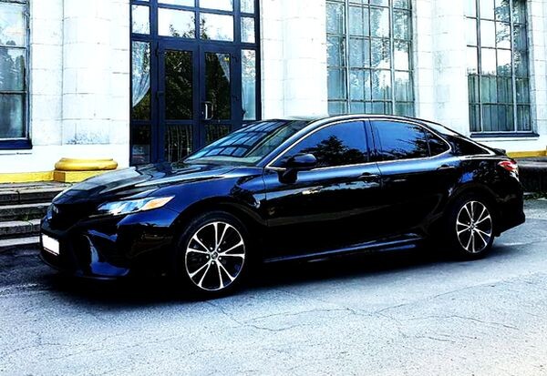 149 Toyota Camry V70 черная 2018  