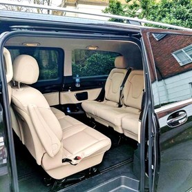 273 Мікроавтобус Mercedes-Benz V-class 2017 - авто на весілля у Києві - портфоліо 6