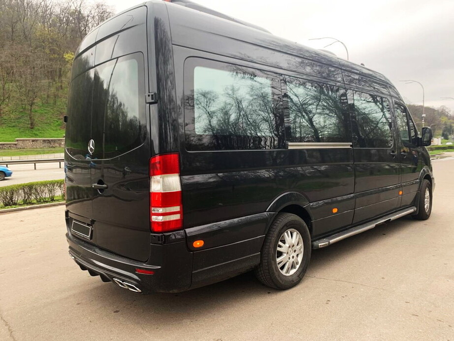 278 Мікроавтобус Mercedes Sprinter чорний VIP 