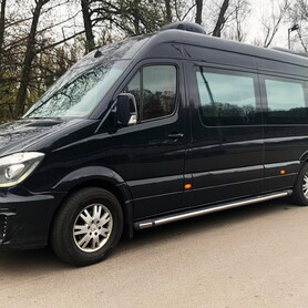 278 Мікроавтобус Mercedes Sprinter чорний VIP - авто на весілля у Києві - портфоліо 2