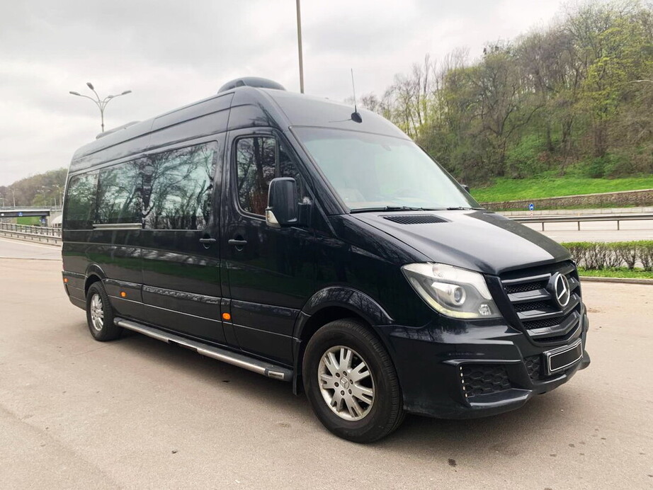 278 Мікроавтобус Mercedes Sprinter чорний VIP 