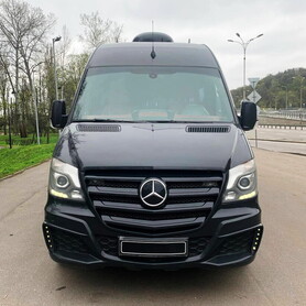 278 Мікроавтобус Mercedes Sprinter чорний VIP - авто на весілля у Києві - портфоліо 4
