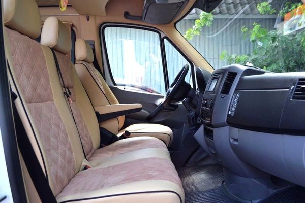 310 Мікроавтобус Mercedes Sprinter білий 