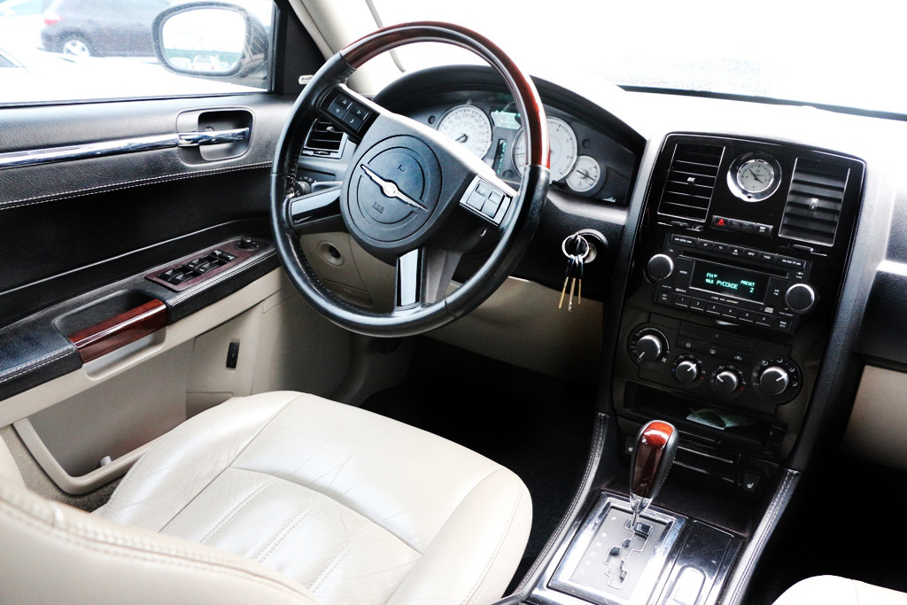 Chrysler 300C 