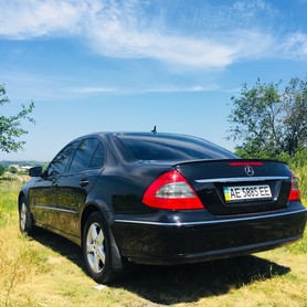 Mercedes E211 - авто на весілля у Дніпрі - портфоліо 5