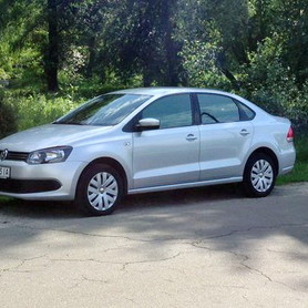 184 Volkswagen Polo седан - авто на весілля у Києві - портфоліо 1