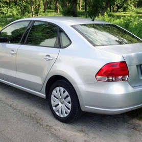 184 Volkswagen Polo седан - авто на весілля у Києві - портфоліо 3