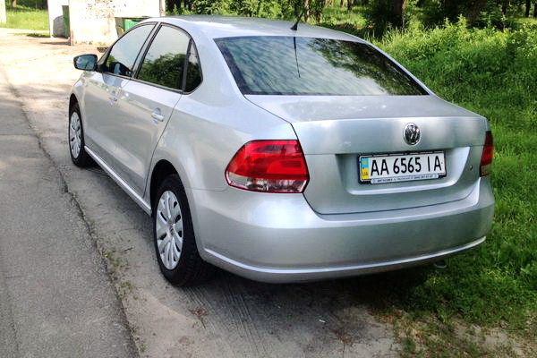 184 Volkswagen Polo седан 