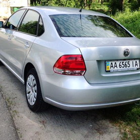 184 Volkswagen Polo седан - авто на весілля у Києві - портфоліо 5