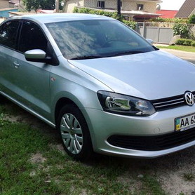 184 Volkswagen Polo седан - авто на весілля у Києві - портфоліо 2